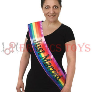 Código: 3033 Rainbow Just Married Sash
