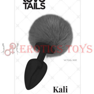 Código: 370 Love Tails Kali Black Plug w/Black Pom Pom